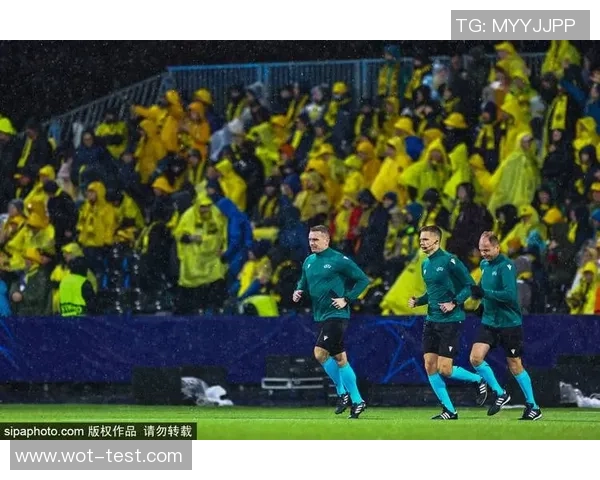 足坛巨星亲自发声宣布重要决定引发全球球迷热议关注